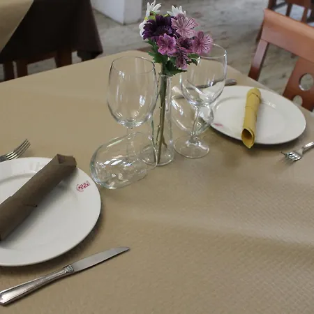 酒店 埃尔卡斯特洛酒店 3*