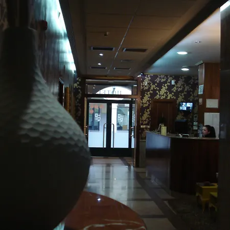 埃尔卡斯特洛酒店 酒店 蓬费拉达