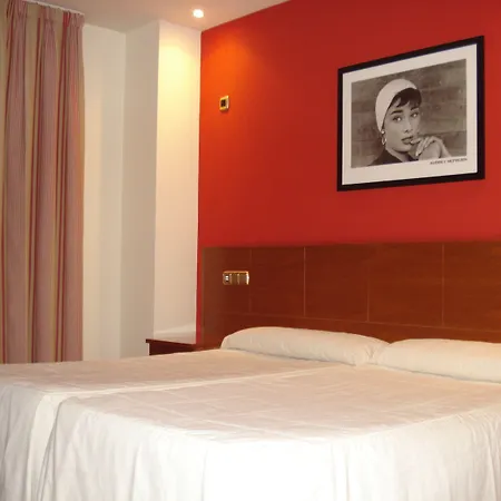 埃尔卡斯特洛酒店 蓬费拉达