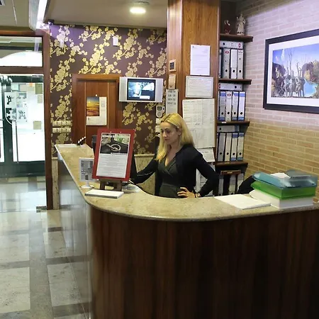 埃尔卡斯特洛酒店 3*