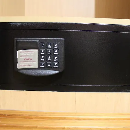 埃尔卡斯特洛酒店 3* 蓬费拉达