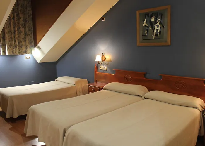 El Castillo Отель Понферрада