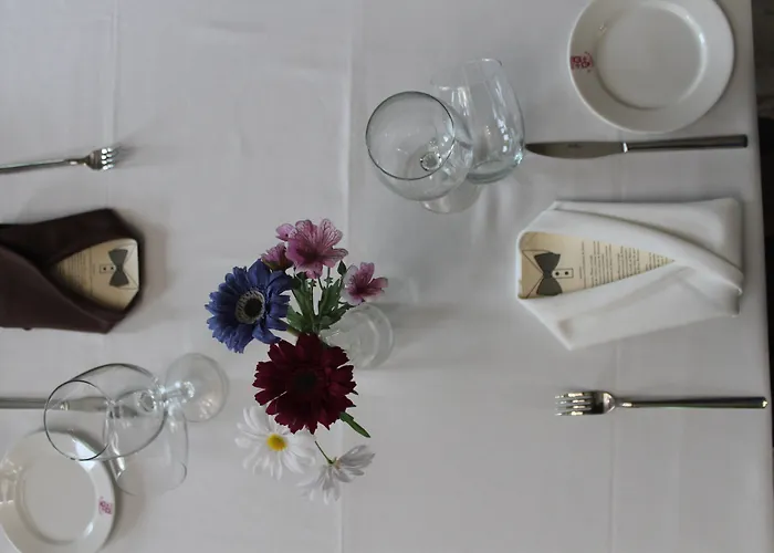 エル カスティージョ ホテル ポンフェラダ