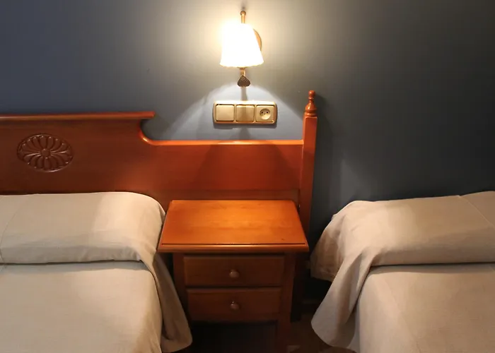 エル カスティージョ ホテル ポンフェラダ