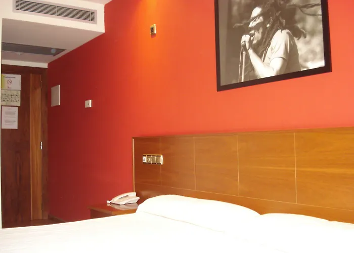 Отель El Castillo Понферрада