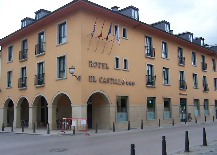Отель El Castillo Понферрада